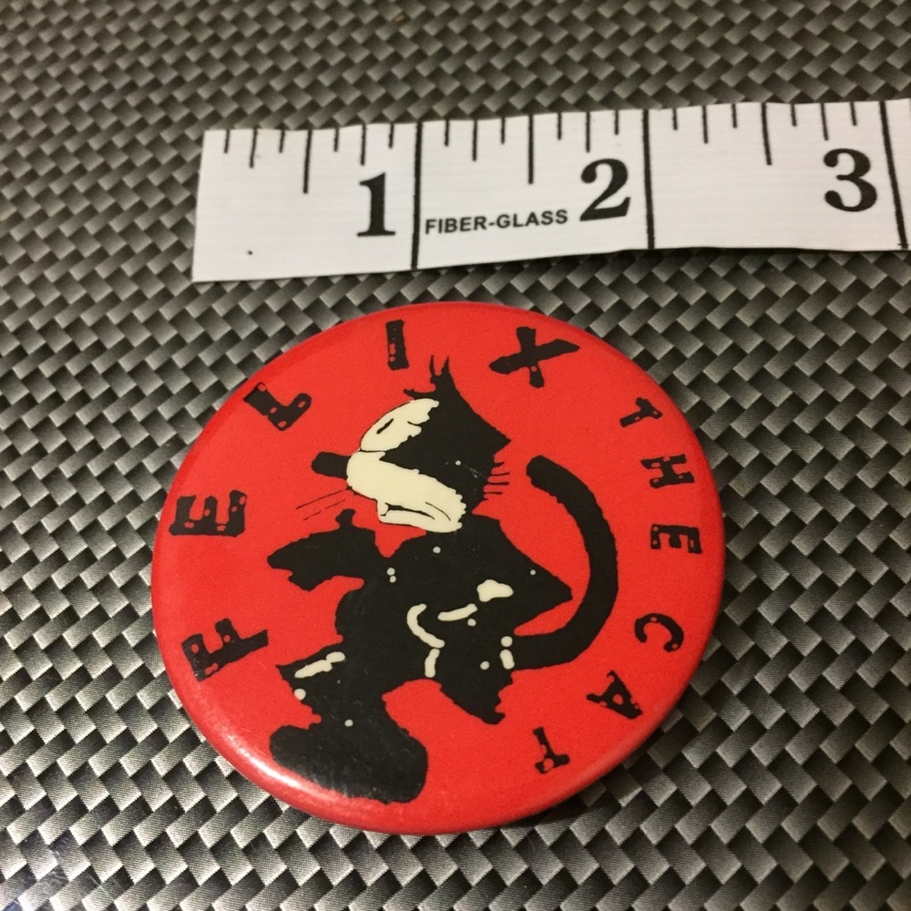 ViNTAGE Felix the Cat button (RARE) - Picture 2 of 4
